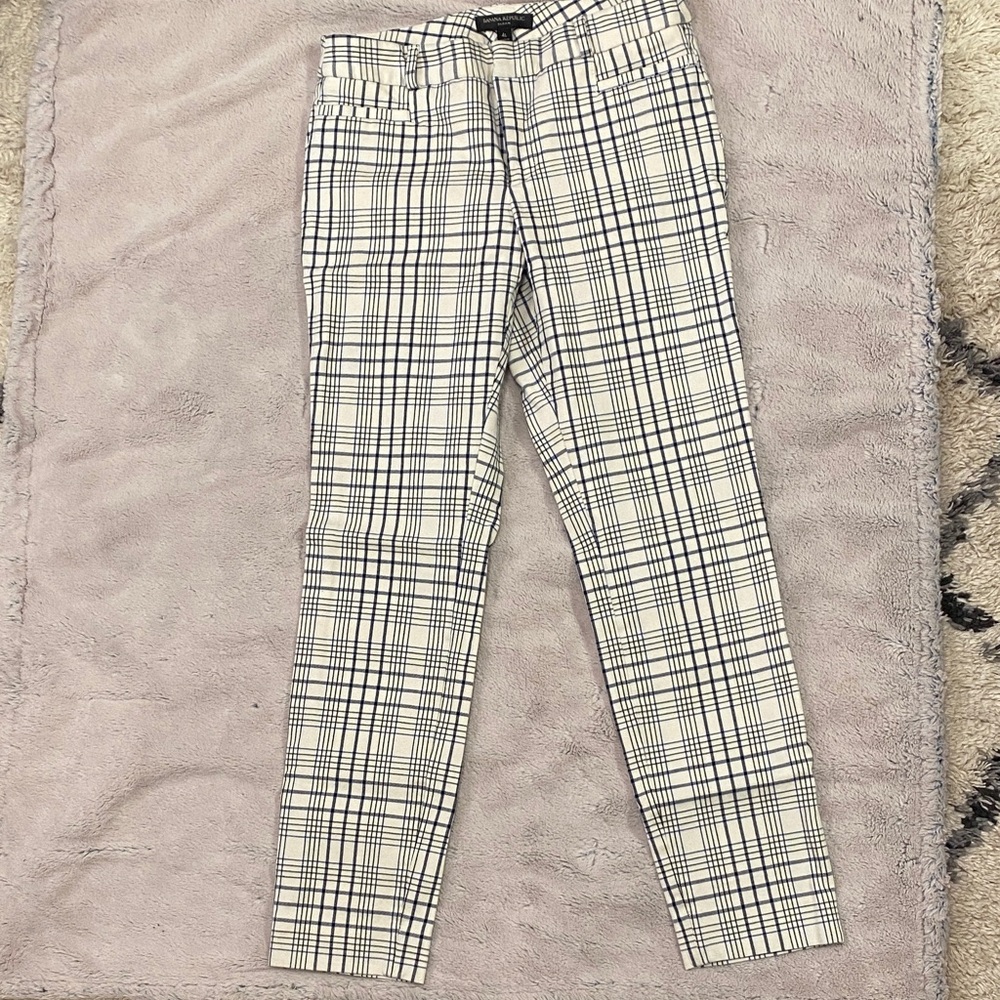 Banana Republic Black and White Plaid Straight Leg Pants - Picture 3 of 5